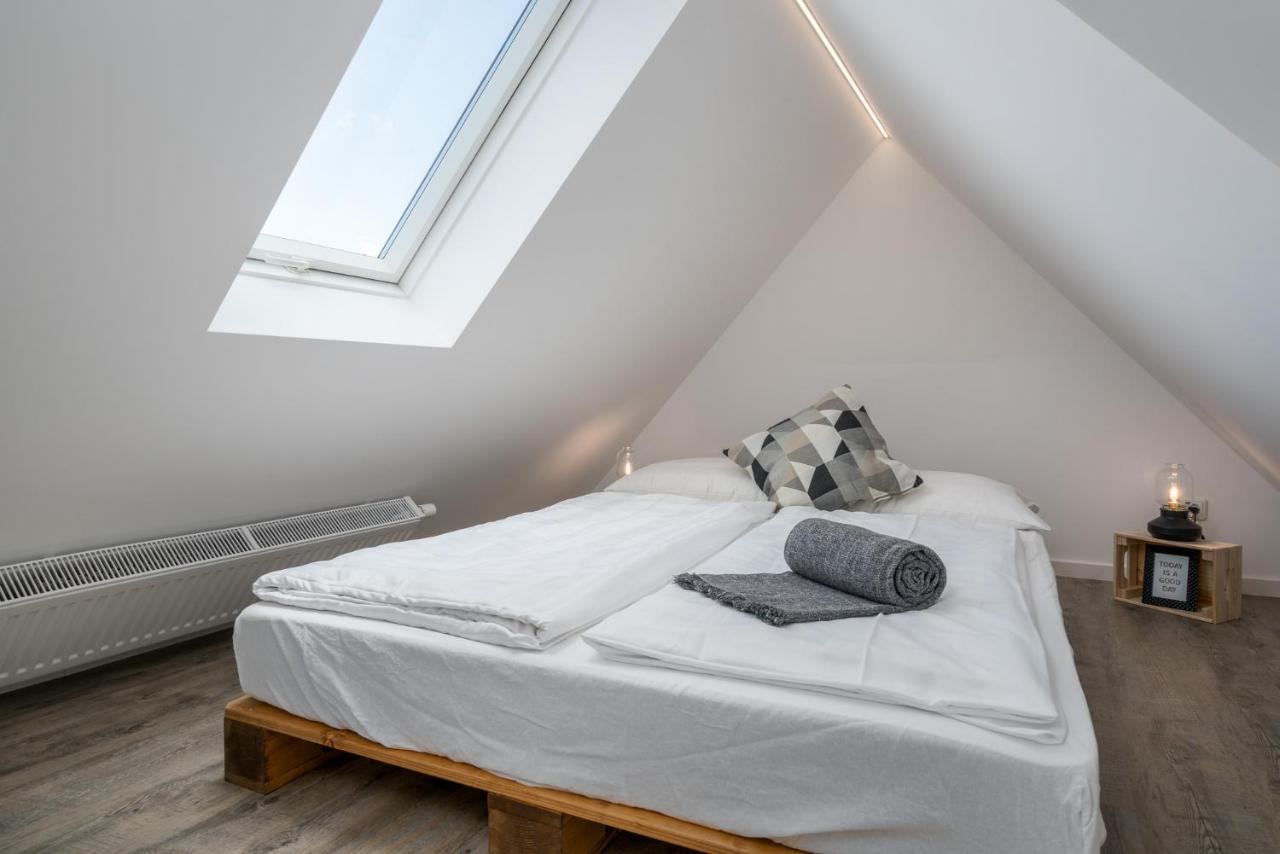 Cassel Lofts - Stilvolles Loft Im Gruenen Mit Balkon Nahe Vw-Werk Apartman Kültér fotó